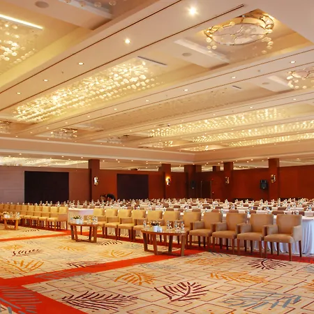 Celik Convention Center & Thermal 호텔